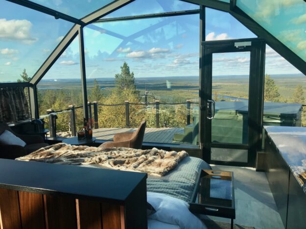 Levin Igloo Golden Crown